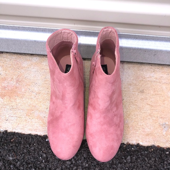 Pale pink pearl ankle boots - Picture 6 of 8